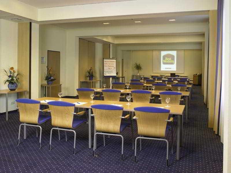 מלון Tryp By Wyndham Luebeck Aquamarin מראה חיצוני תמונה