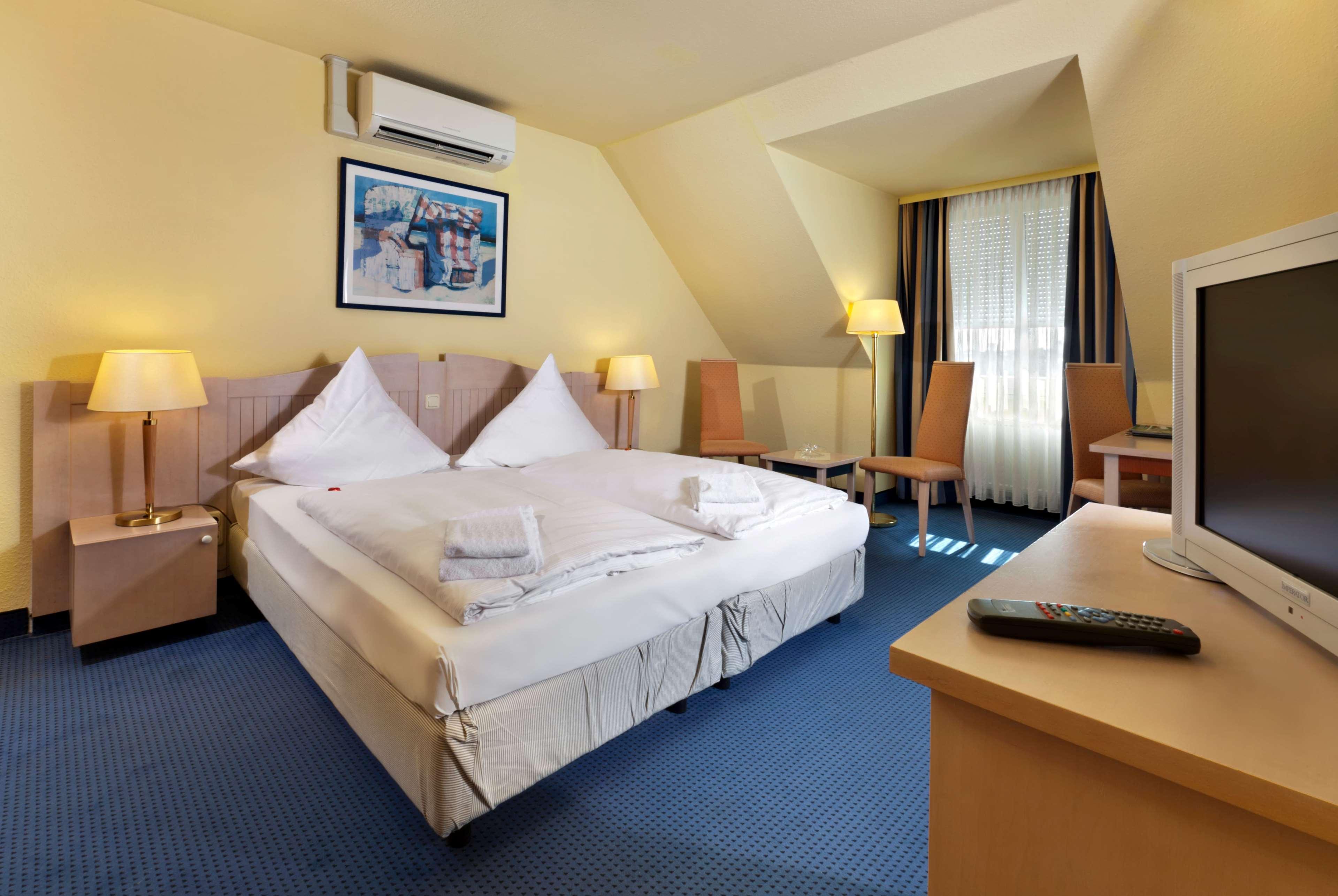 מלון Tryp By Wyndham Luebeck Aquamarin חדר תמונה